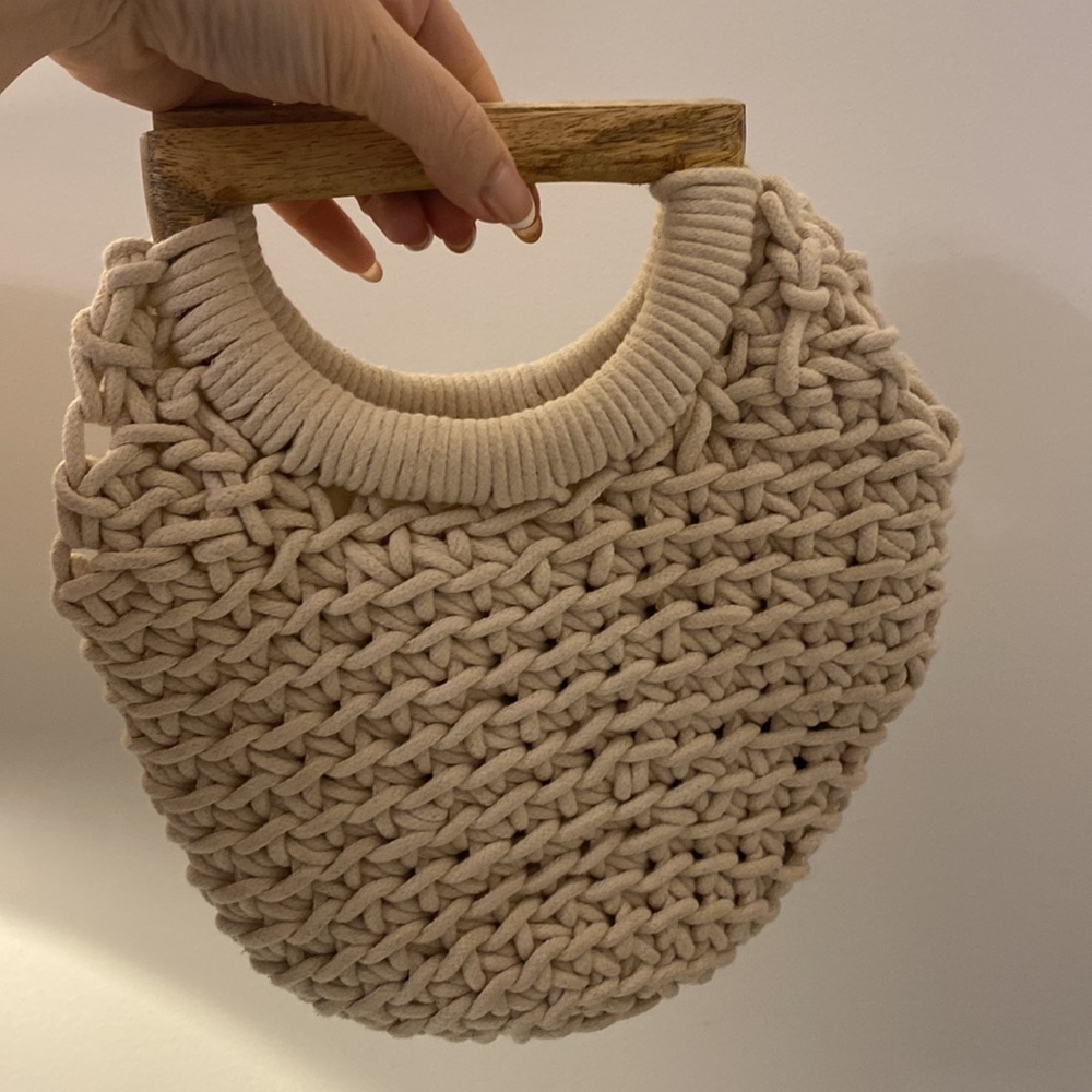 Crocheted rope purse with wooden handles